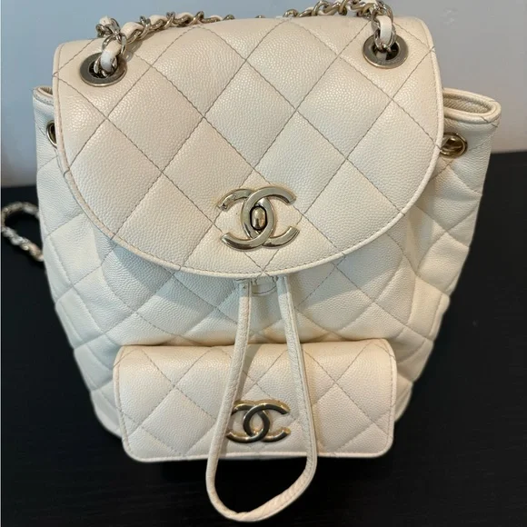 CHANEL Duma Backpack - Picture 2 of 6